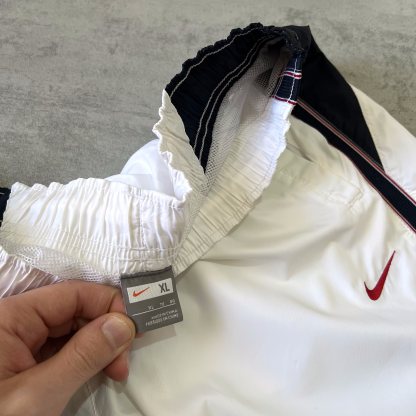 Nike RARE 2000s trackpants  