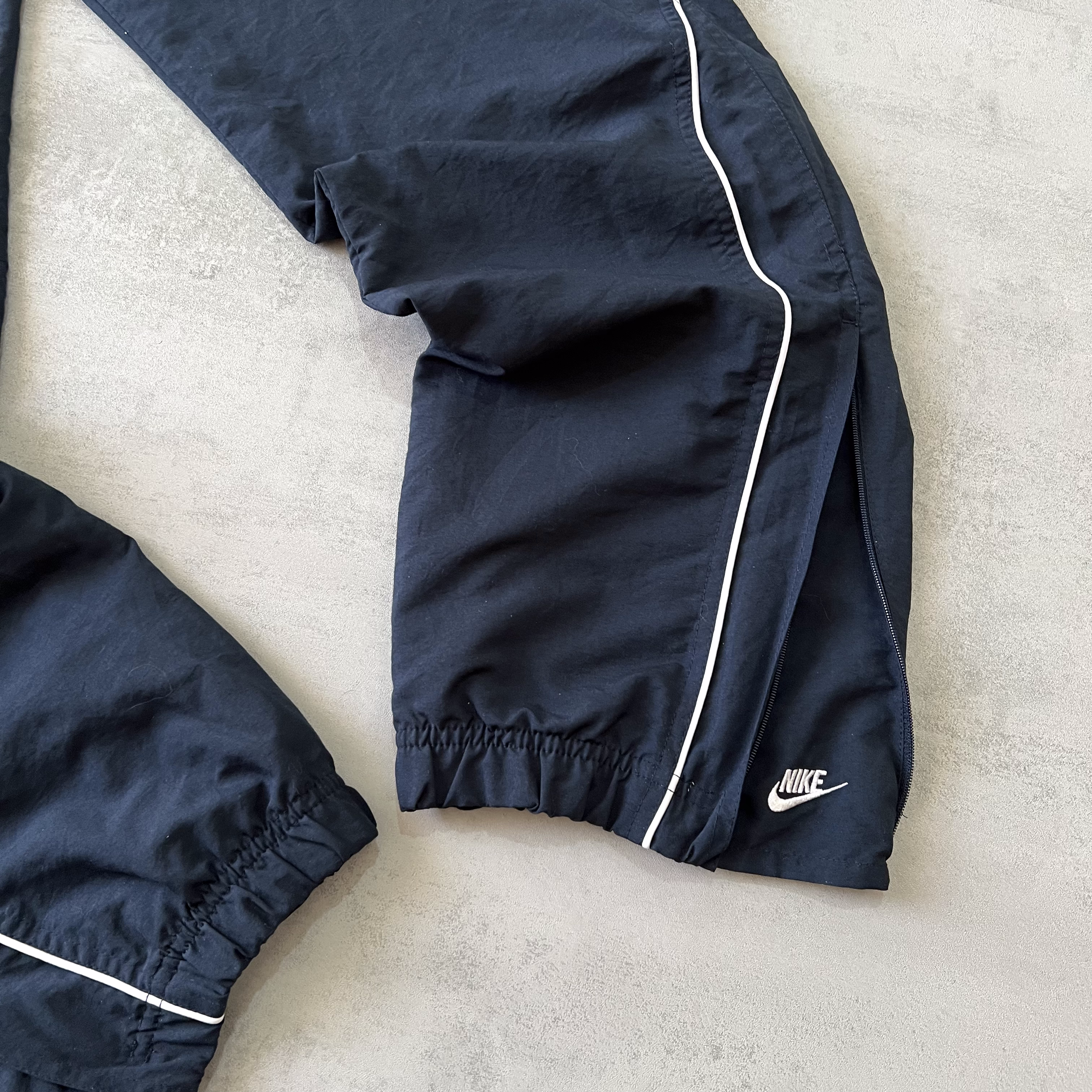 Nike RARE 2000s trackpants  