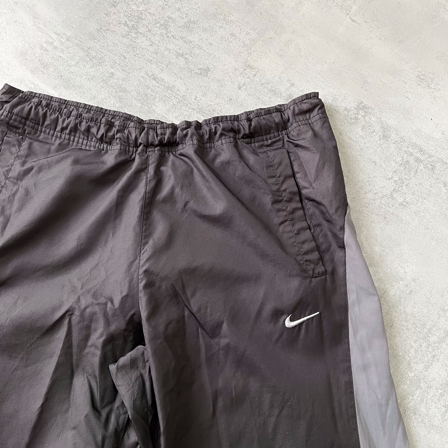 Nike 2000s trackpants  