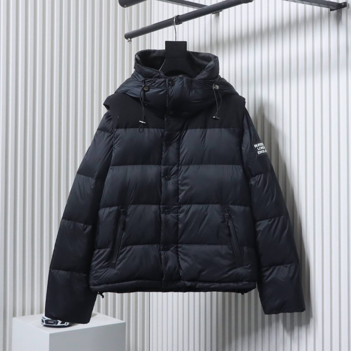 BVRBER*Y Detachable Sleeve Down Jacket