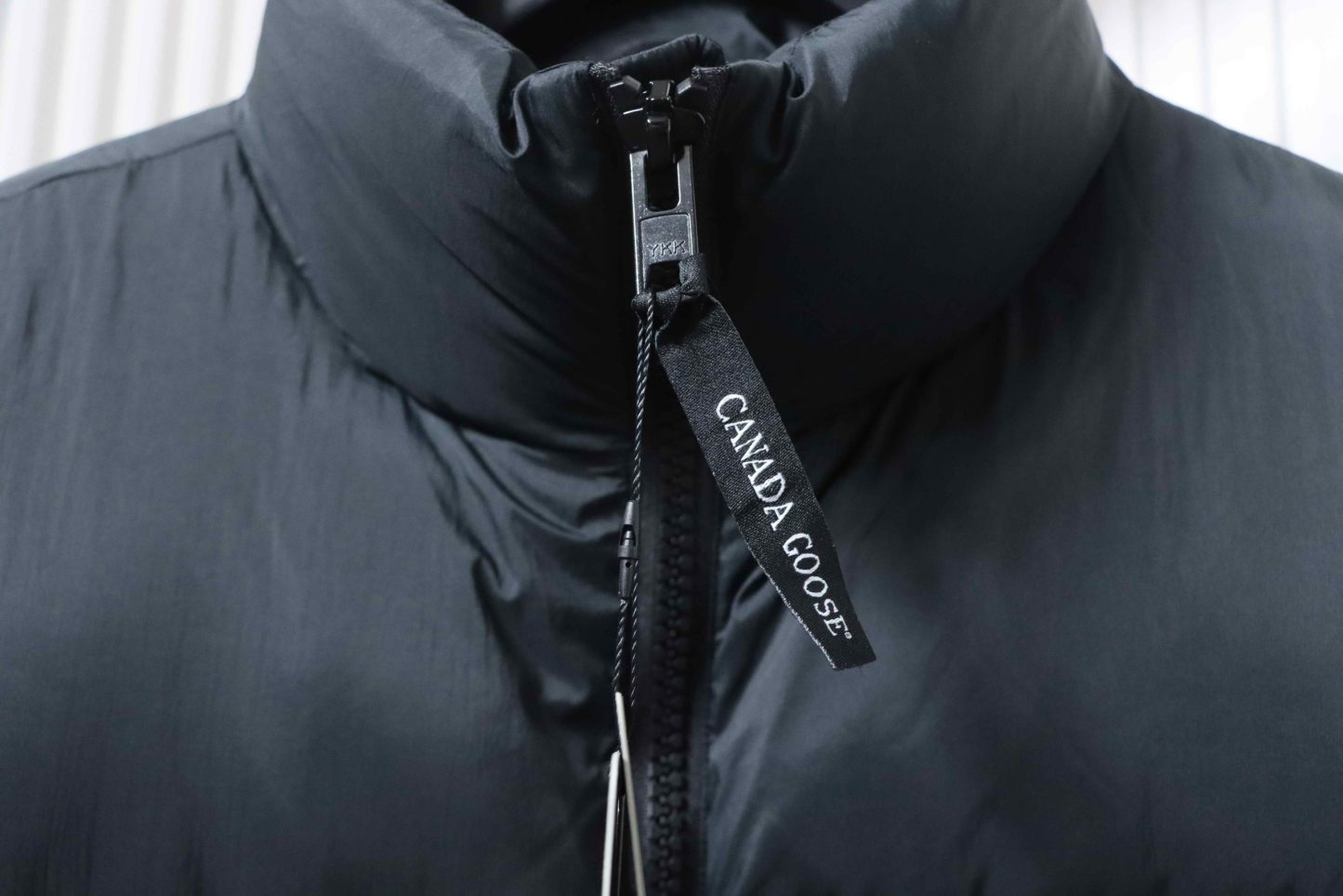 CANADA G00SE Stand Collar Puffer Jacket