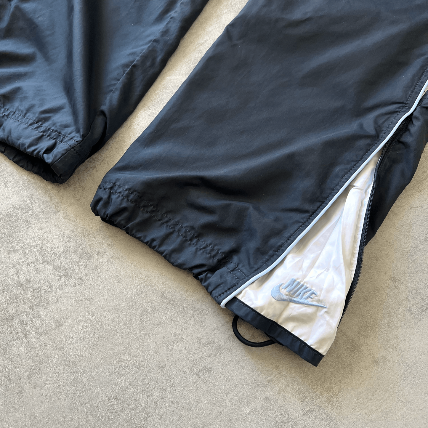 Nike RARE 2000s double swoosh trackpants   