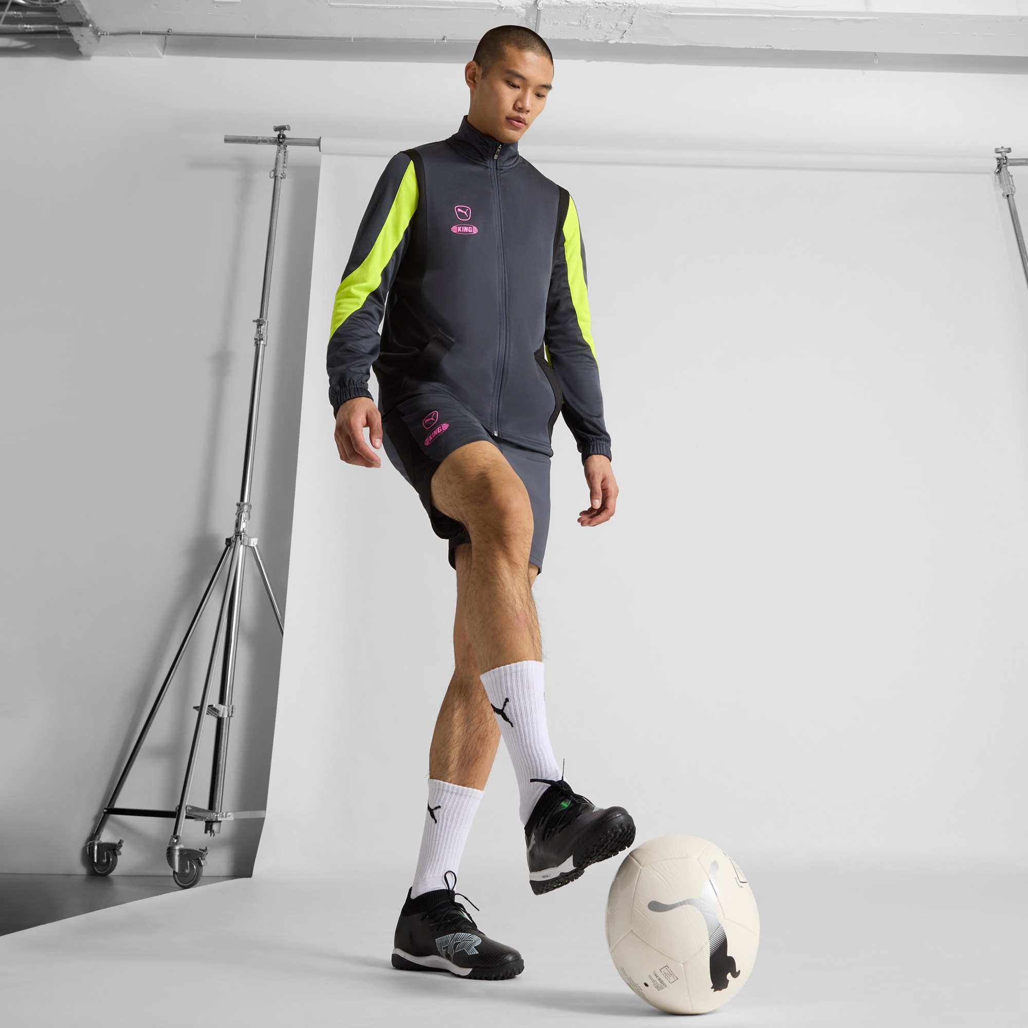 FUTURE 8 PRO Cage Men's Soccer Cleats