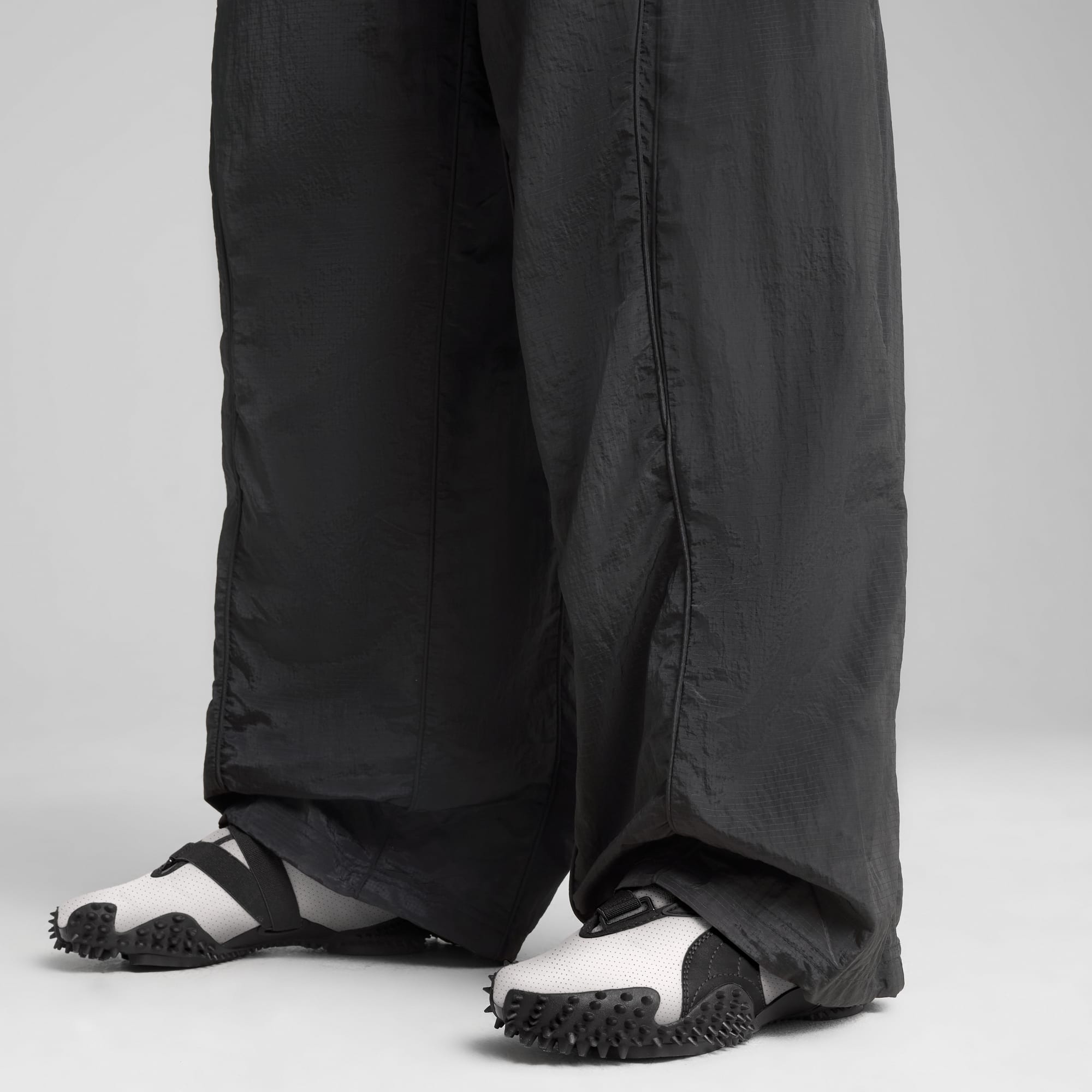 Mostro Perforated Sneakers