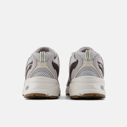 New Balance 530 - GREY MATTER con TRUFFLE SALT e BLACK CEMENT - immagine 5
