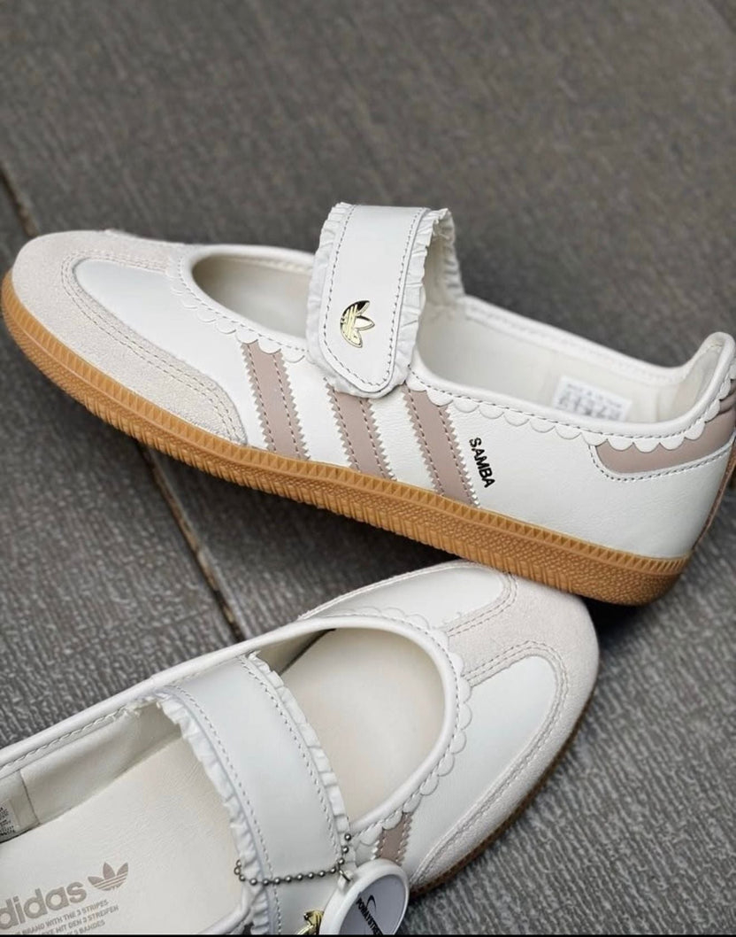 Adithtdas Samba Jane Ruffle Pack White Pink Gum (Women's)