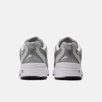 New Balance 530 - RAINCLOUD con SHADOW GREY e Silver Metallic - immagine 5