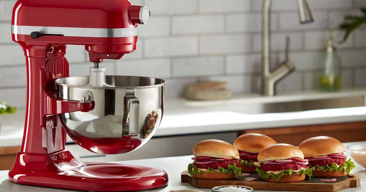 KitchenAid unveils new bowl-lift stand mixer collection