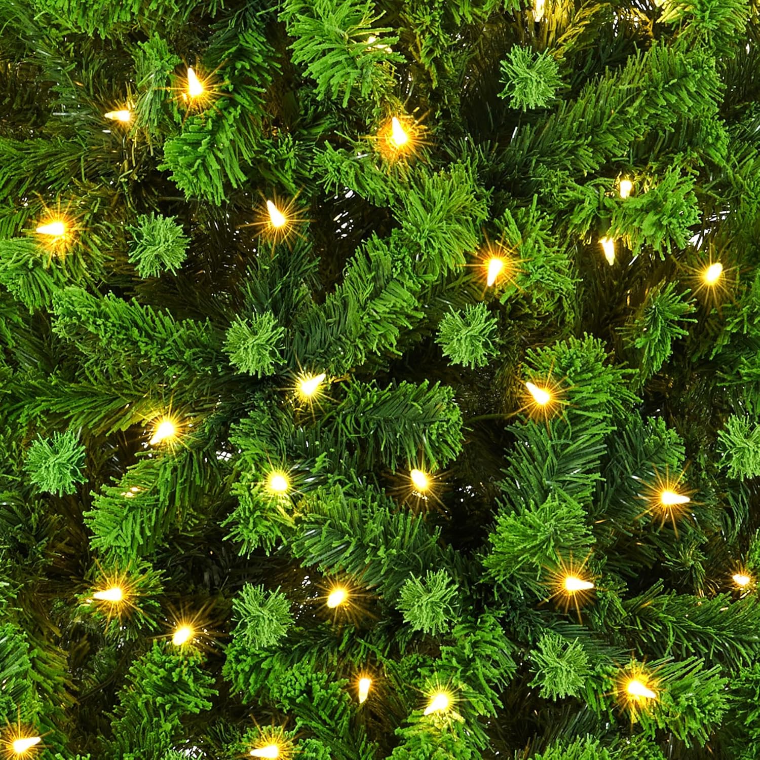 Yaheetech 7.5ft Pre-lit Artificial Christmas Tree W/Incandescent Warm White Lights, Snow Flocked Full Prelighted Xmas Tree W/1284 Branch Tips, 550 Incandescent Lights & Foldable Stand, Green & White