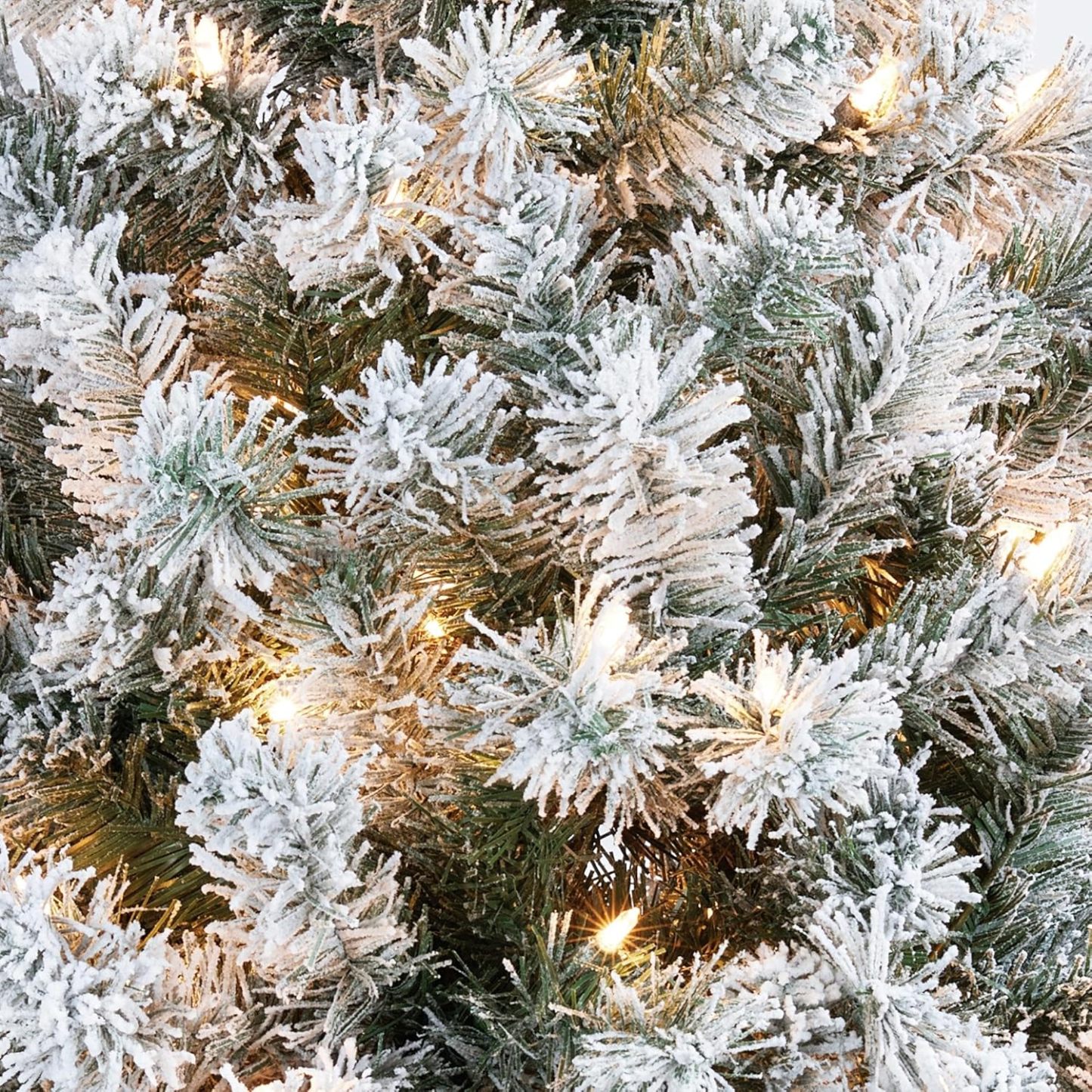Yaheetech 7.5ft Pre-lit Artificial Christmas Tree W/Incandescent Warm White Lights, Snow Flocked Full Prelighted Xmas Tree W/1284 Branch Tips, 550 Incandescent Lights & Foldable Stand, Green & White