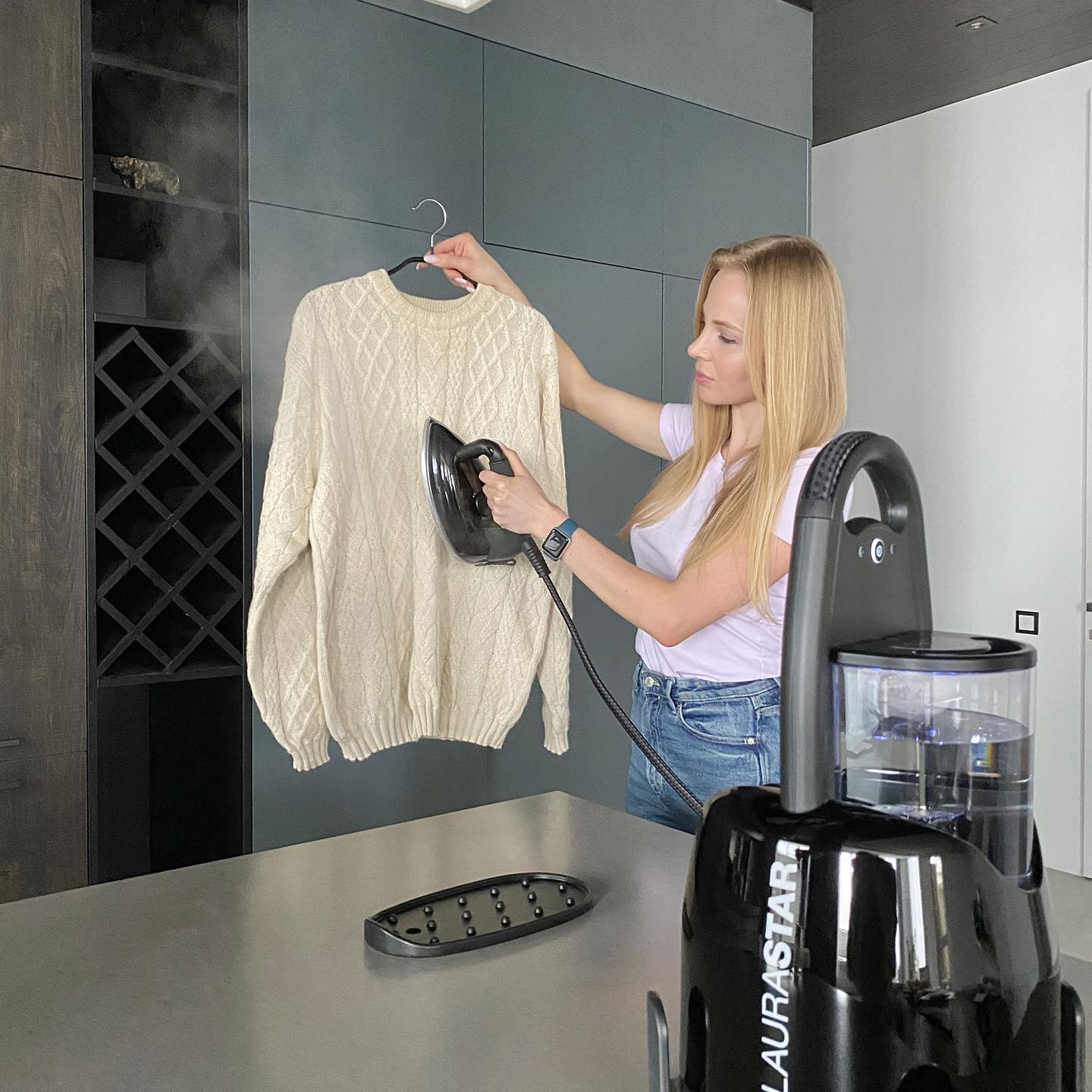 LIFT PLUS ULTIMATE BLACK STEAM IRON - купить в магазине подарков и декора  Mandarin Maison