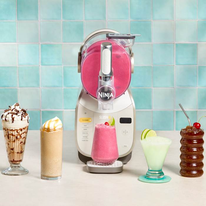 Nithtnja SLUSHi® XL Smart Frozen Drink Maker, 128 oz, Crema