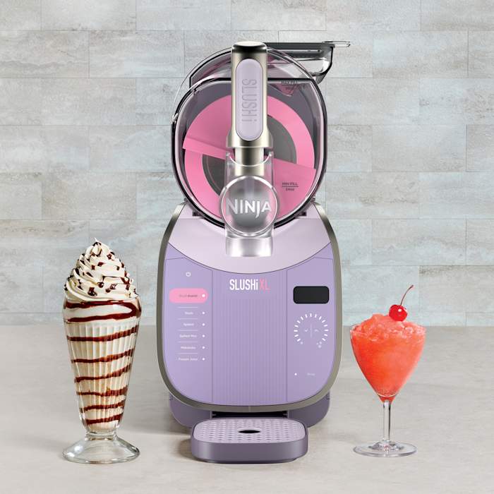 Nithtnja SLUSHi® XL Smart Frozen Drink Maker, 128 oz, Crema