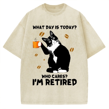 Retired Cat Vintage Washed T-shirt