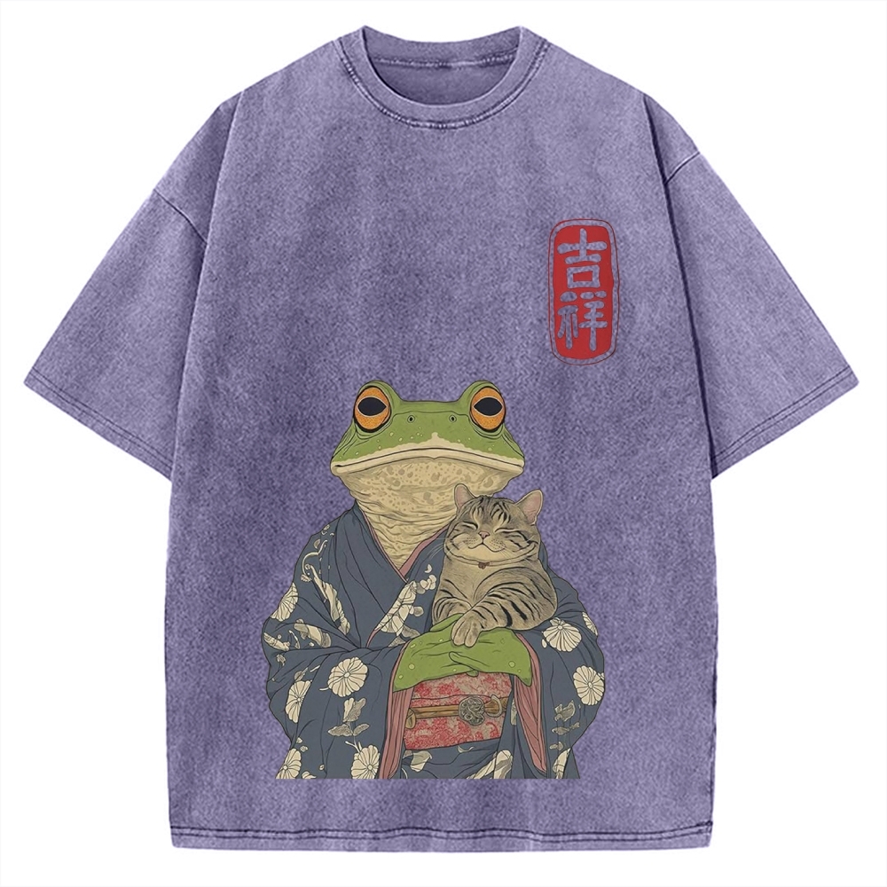 Frog Hugging Cat Ukiyo-e Style Japanese Traditional Art Vintage Washed T-shirt