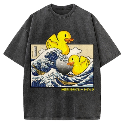 Giant Wave Yellow Duck Vintage Washed T-shirt