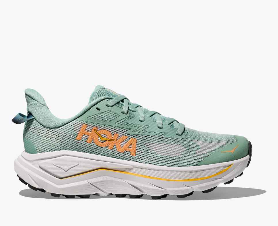 Hoka Challenger 8