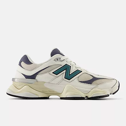 Nekhjgw baltheance 9060  Sea salt with new spruce and dark arctic grey