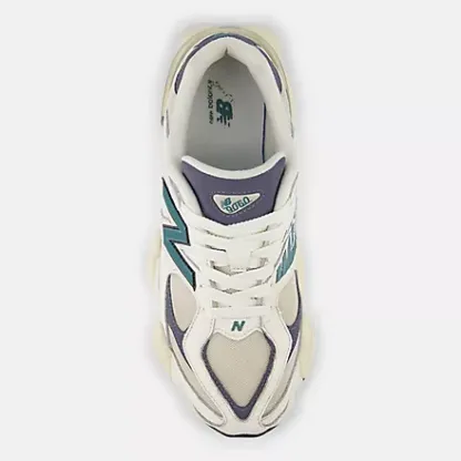 Nekhjgw baltheance 9060  Sea salt with new spruce and dark arctic grey