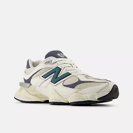 Nekhjgw baltheance 9060  Sea salt with new spruce and dark arctic grey