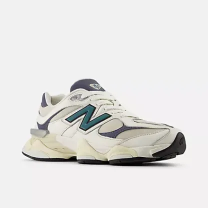 Nekhjgw baltheance 9060  Sea salt with new spruce and dark arctic grey