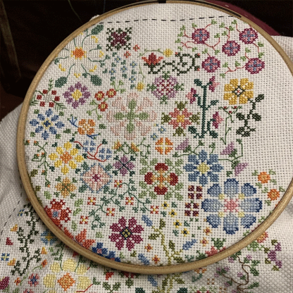 🌸"A Flower a Day" Cross Stitch Kit