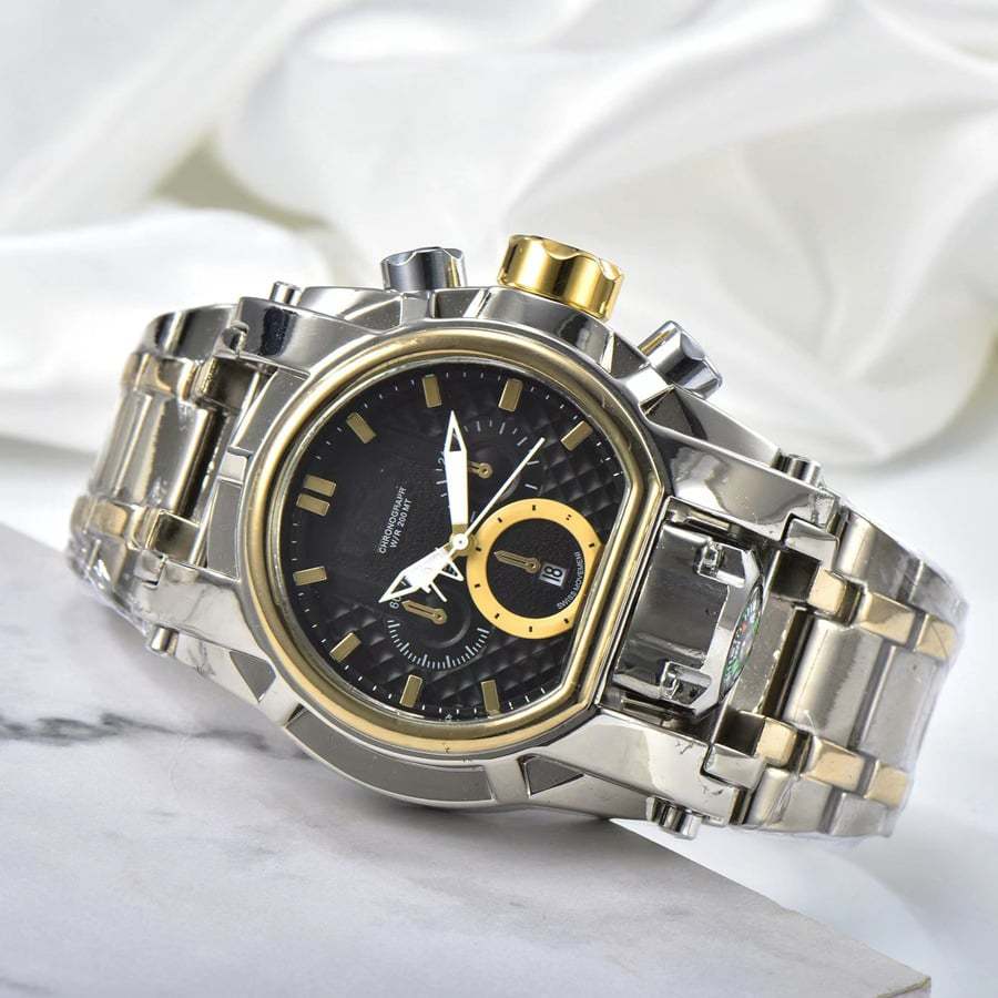 Large dial compass sports watch