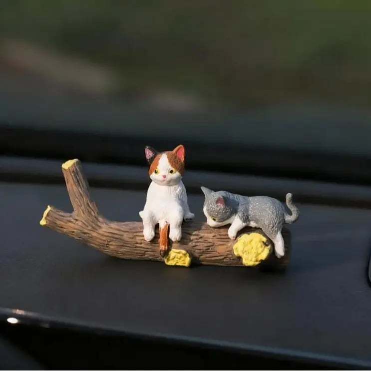 ⏰LAST DAY 49% OFF🔥 Mini Cat Desk Figurines – Set of 5 Cute Cartoon Kitty Companions