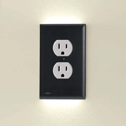 Outlet Cover with Integrated LED Night Light
