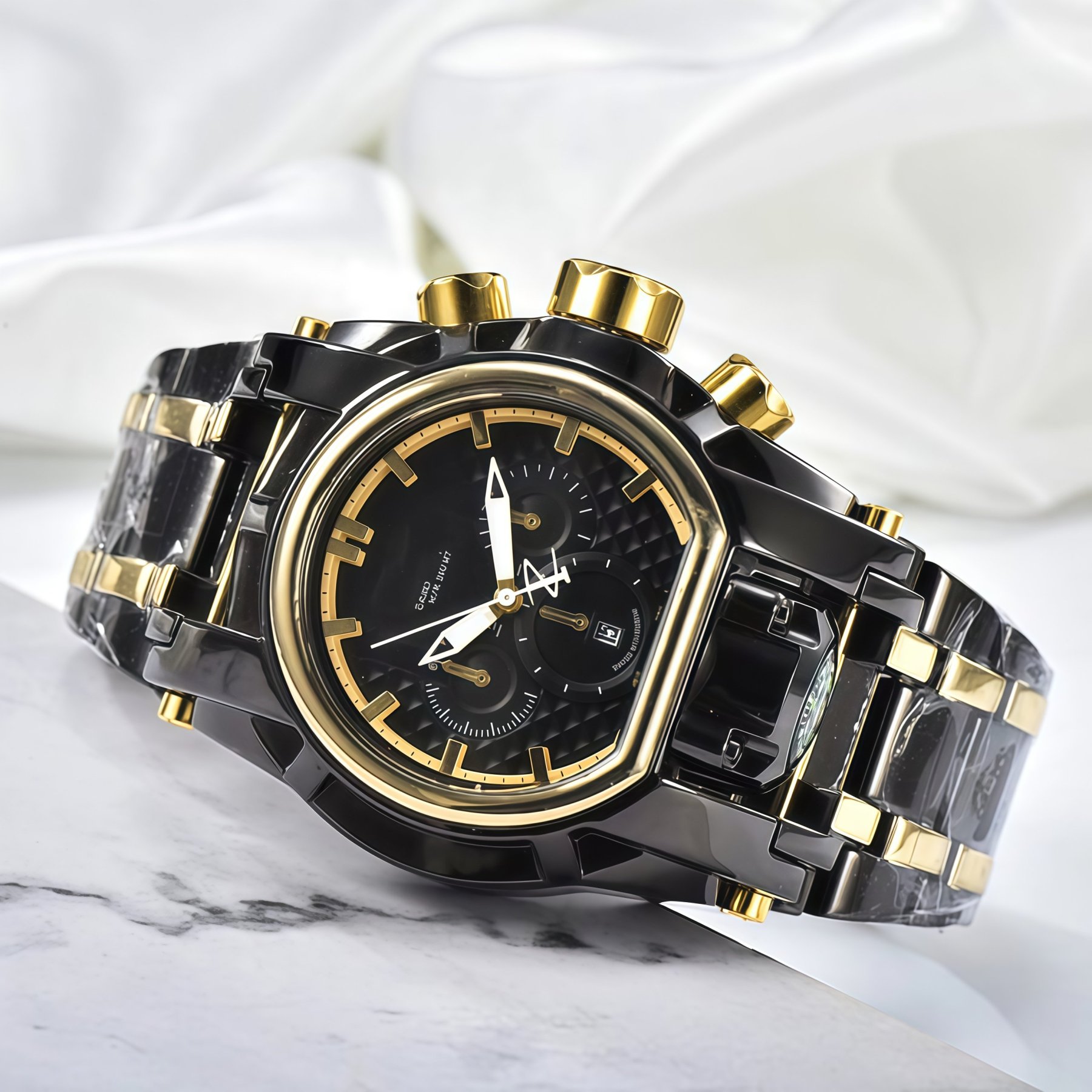 Large dial compass sports watch