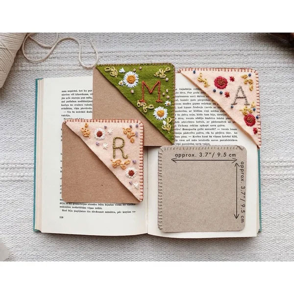 Personalized hand embroidered corner bookmark