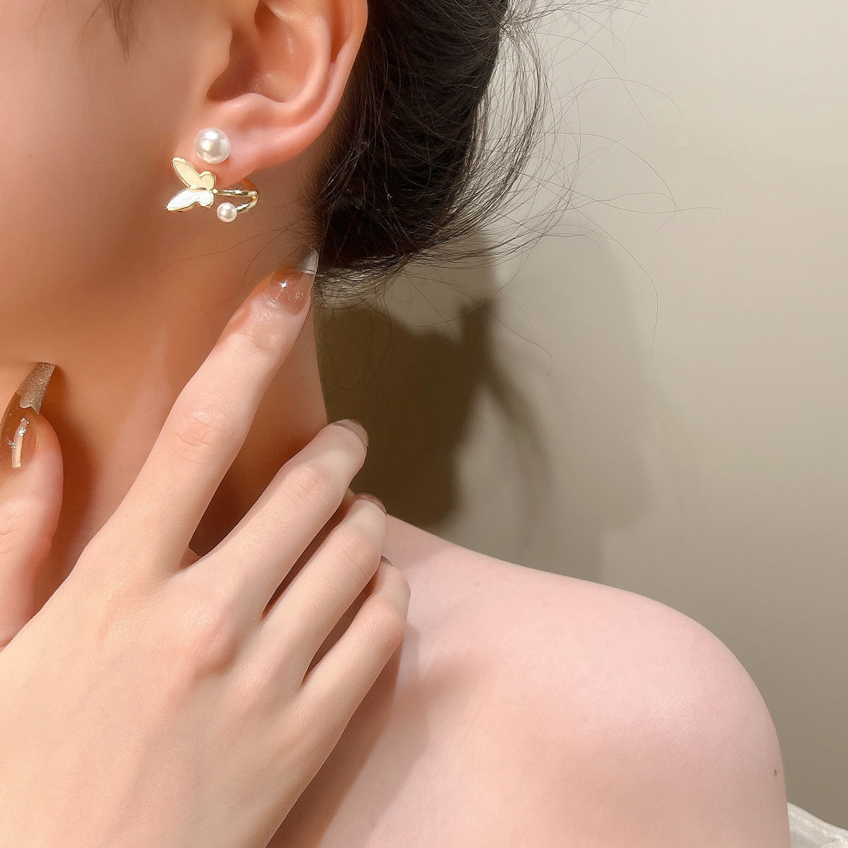 Chic & Elegant Pearl Ear Jackets, Modern Two-Way Studs, Designer Fashion Earrings - aiprintlab