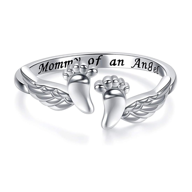 Baby Foot with Angel Wings Ring With Card – Meaningful Mom & Child Keepsake For Mom Gifts