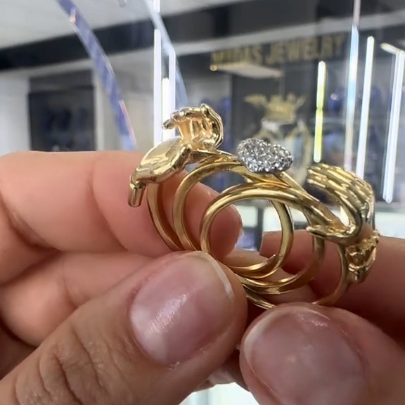 Open Hands Heart Ring Fede Gimmel Clasped Hands Ring Holding Hands Claddagh Band Hug Ring Bronze Couple Rings for Women - aiprintlab