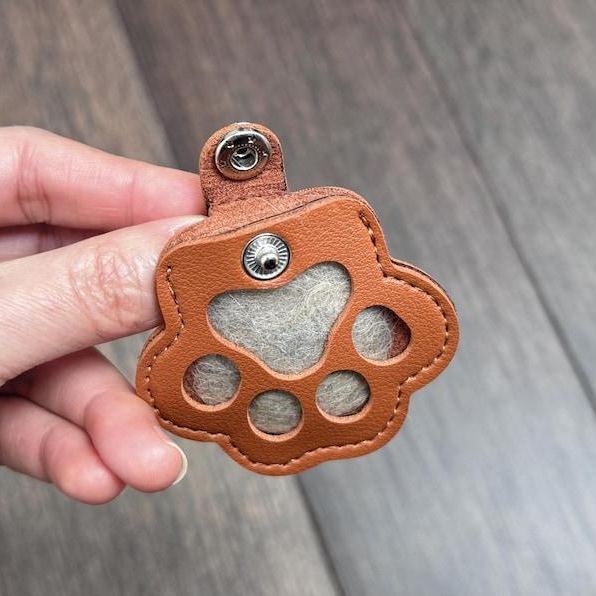 Personalized Leather Pet Hair Memorial Keychain Custom Pet Fur Keepsake Pet Loss Gift Dog Cat Remembrance Keyring - aiprintlab