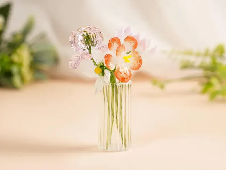 Personalized Glass Birth Flower Bouquet, Mini Floral Gift for Mom, Grandma, Mother’s Day gift