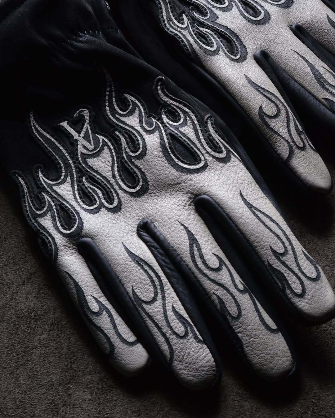 Industrial Monochrome Style White Flame Graphic Matte Leather Gloves