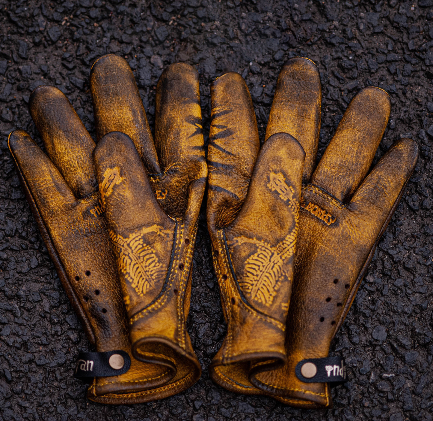 Vintage Distressed Leather Skeleton Hand Print Motorcycle Riding Gloves