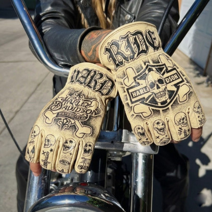 Vintage Biker Half Gloves for Motorcycle Enthusiasts