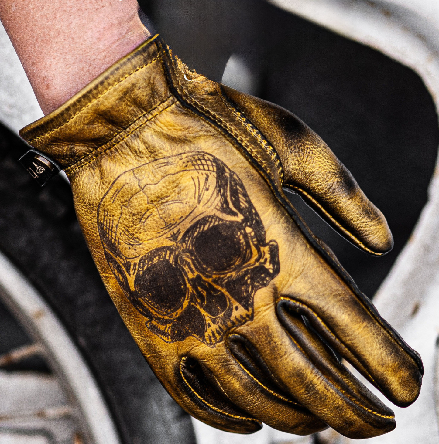 Vintage Distressed Leather Skull Printed Retro Motorcycle Riding Gloves