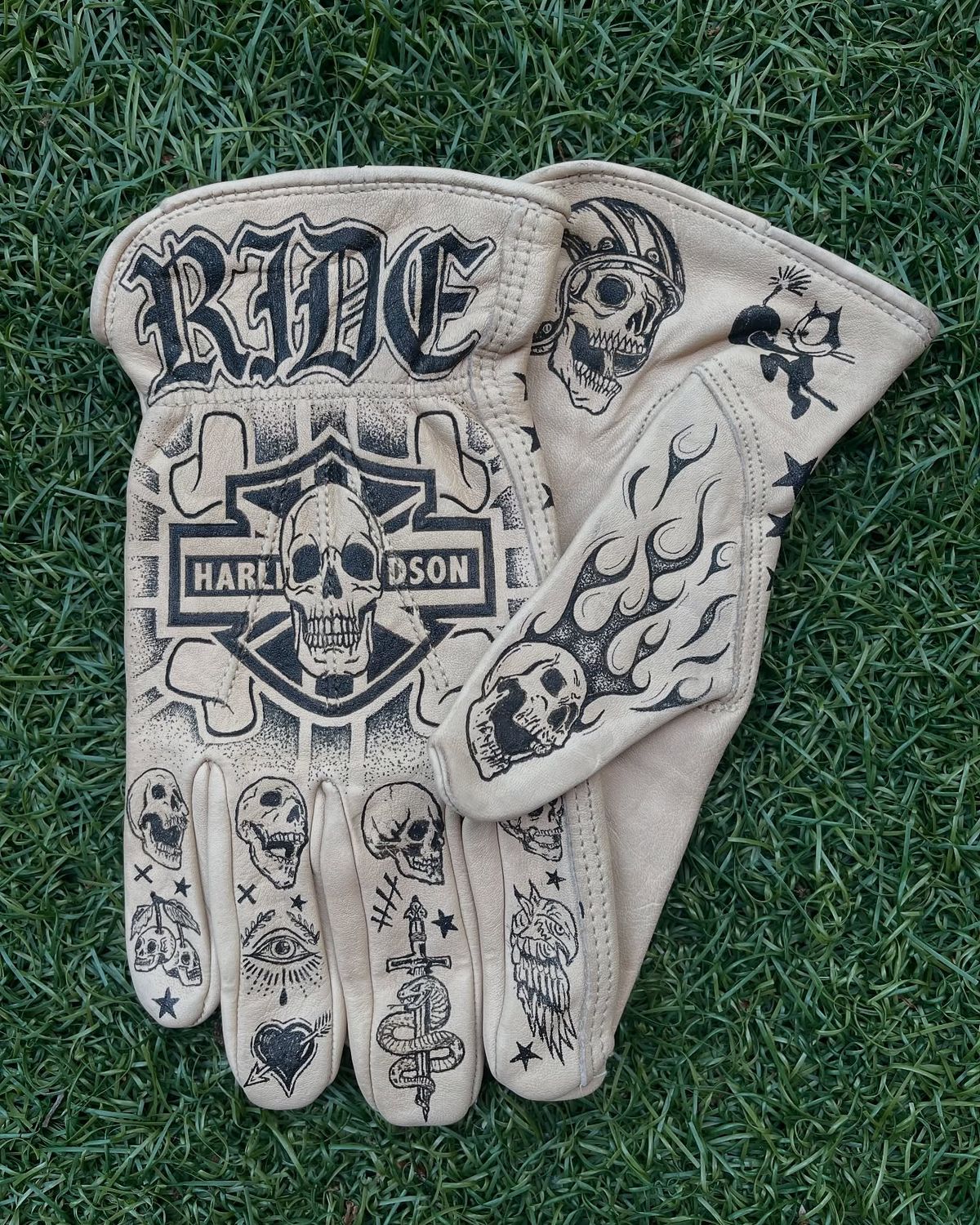 Vintage-Inspired Leather Work Gloves