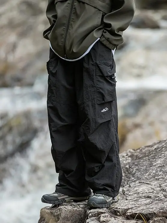 Urban Tech "Parachute" Baggy Cargos: Lightweight Water-Resistant Trousers for the Ultimate Streetwear Silhouette 🛸