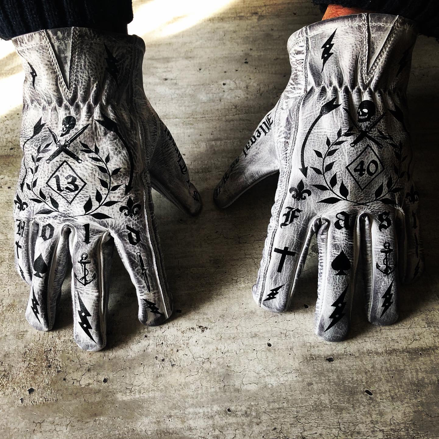 Tattoo inspired white distressed leather graphic printed motorcycle gloves