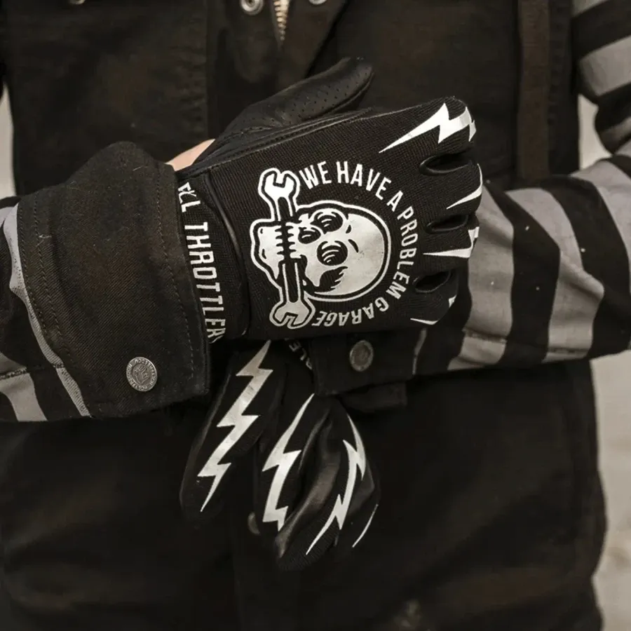 Skull Slogan Biker Gloves – Vintage Rock Style Motorcycle Gloves