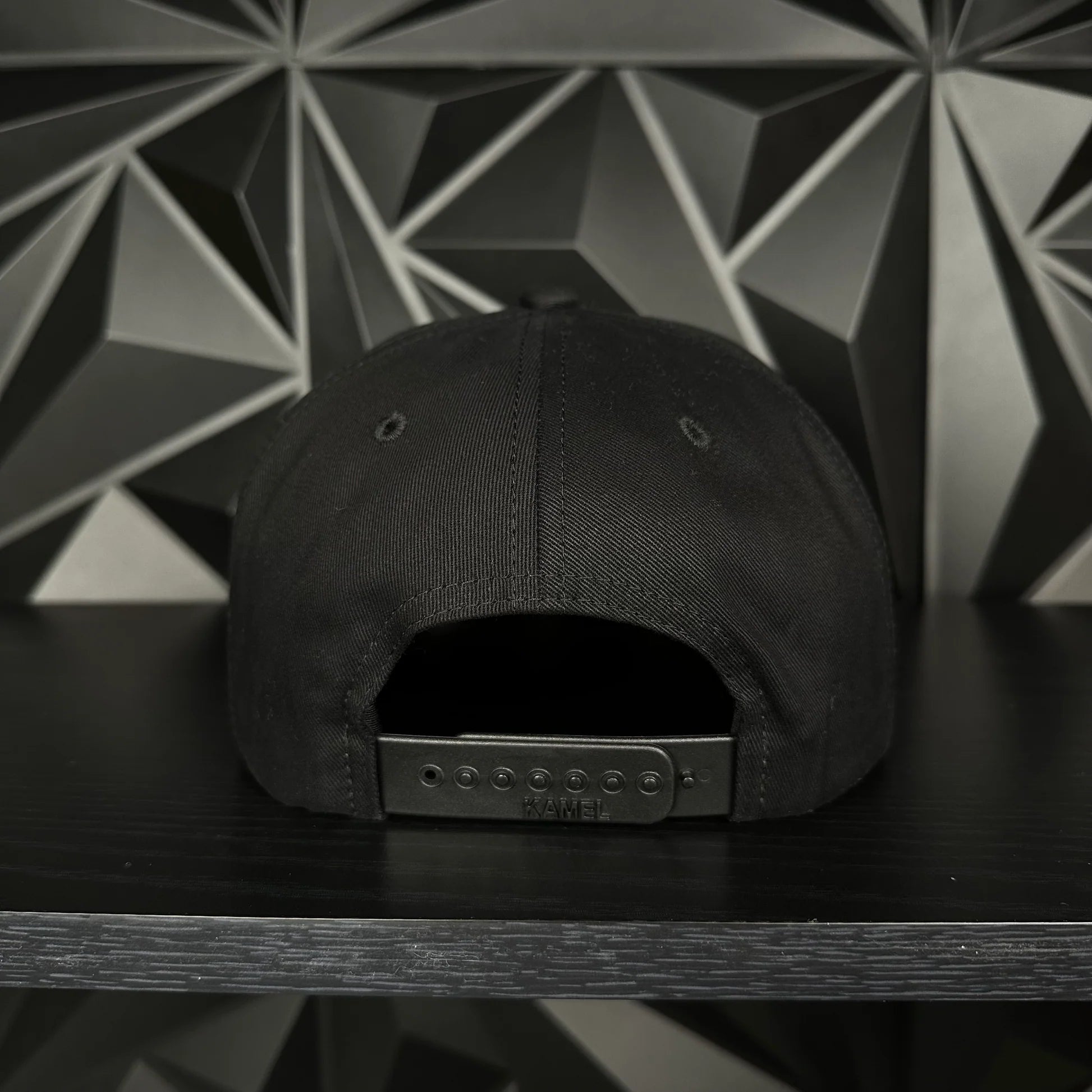 Playing Cards SnapBack Baseball Cap - Black/Red