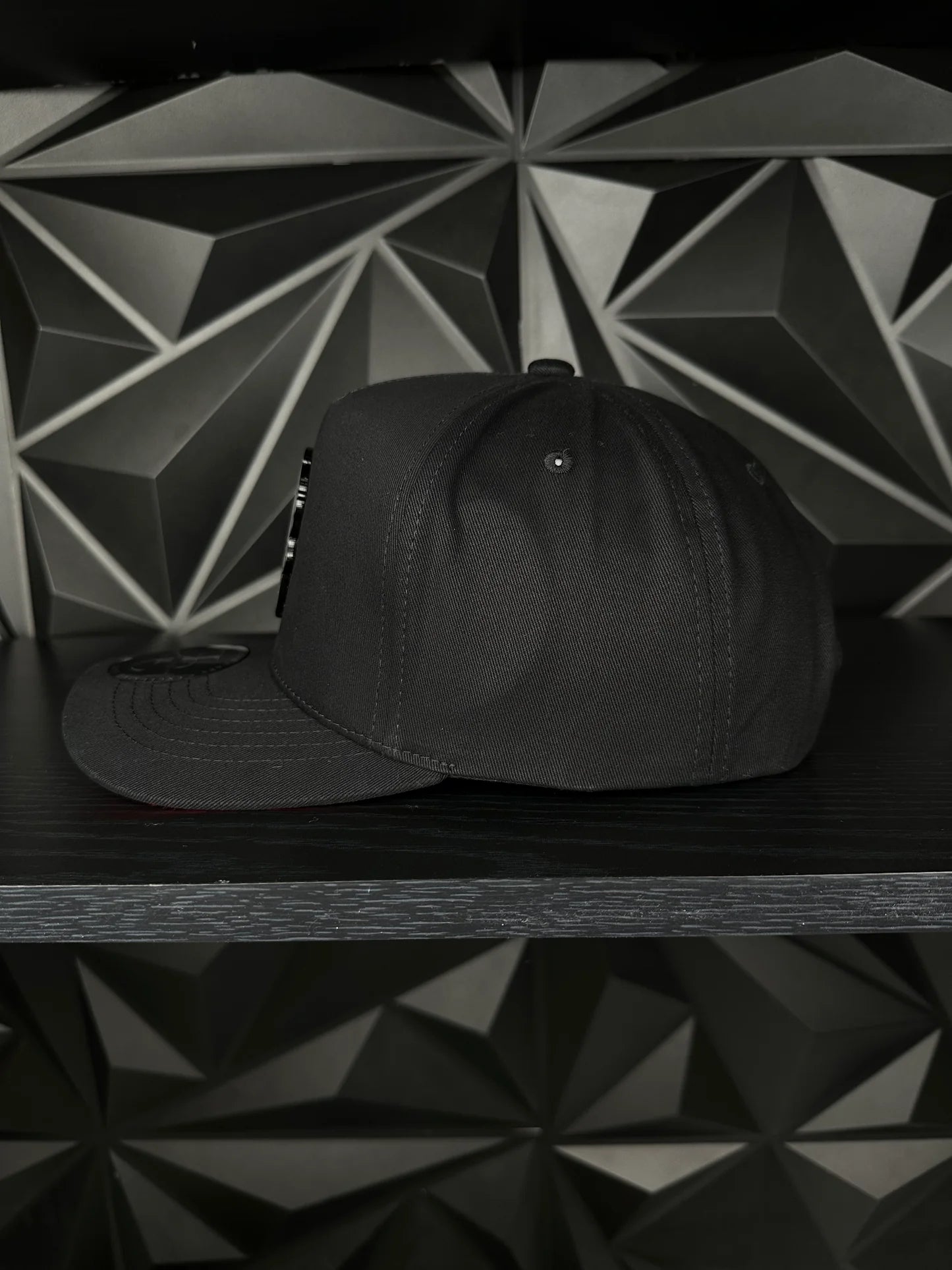 Mexico Skull Snapback Cap - Black/Red