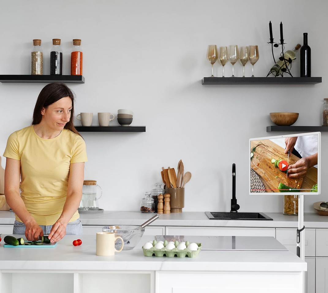 💝Mother's Day Special💝 Buy 2 Get 30% Off  ✨OOrca TV 32" Rollable Smart Touchscreen TV with Remote