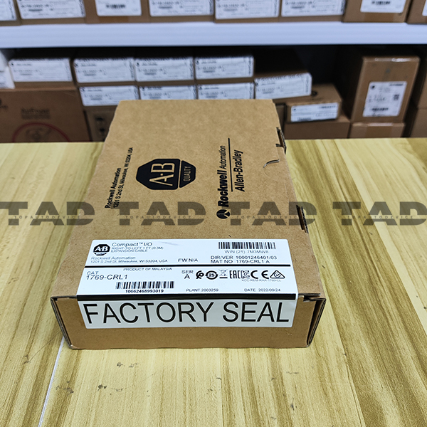 Allen-Bradley 1769-CRL1 CMPLX 0.3 m Right to Left Bus Exp Cable