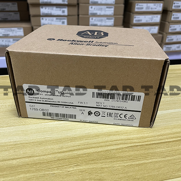 Allen-Bradley 1769-OB32 CompactLogix 32 Pt 24VDC D/O Module