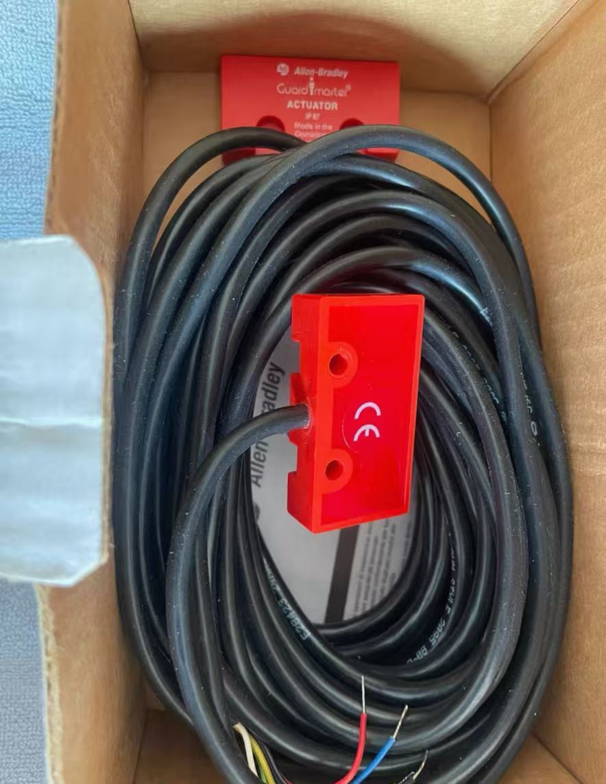 440N-S32036 Guardmaster 440N Non Contact Switch